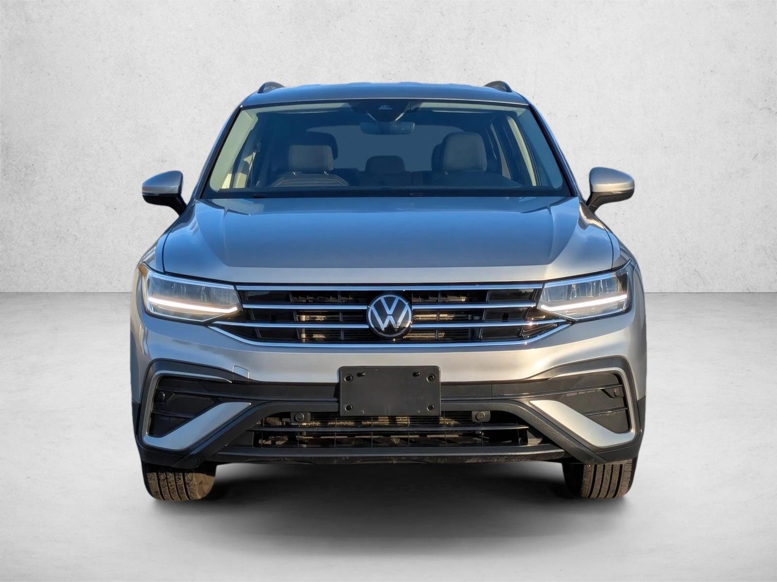 2022 Volkswagen Tiguan S photo 2