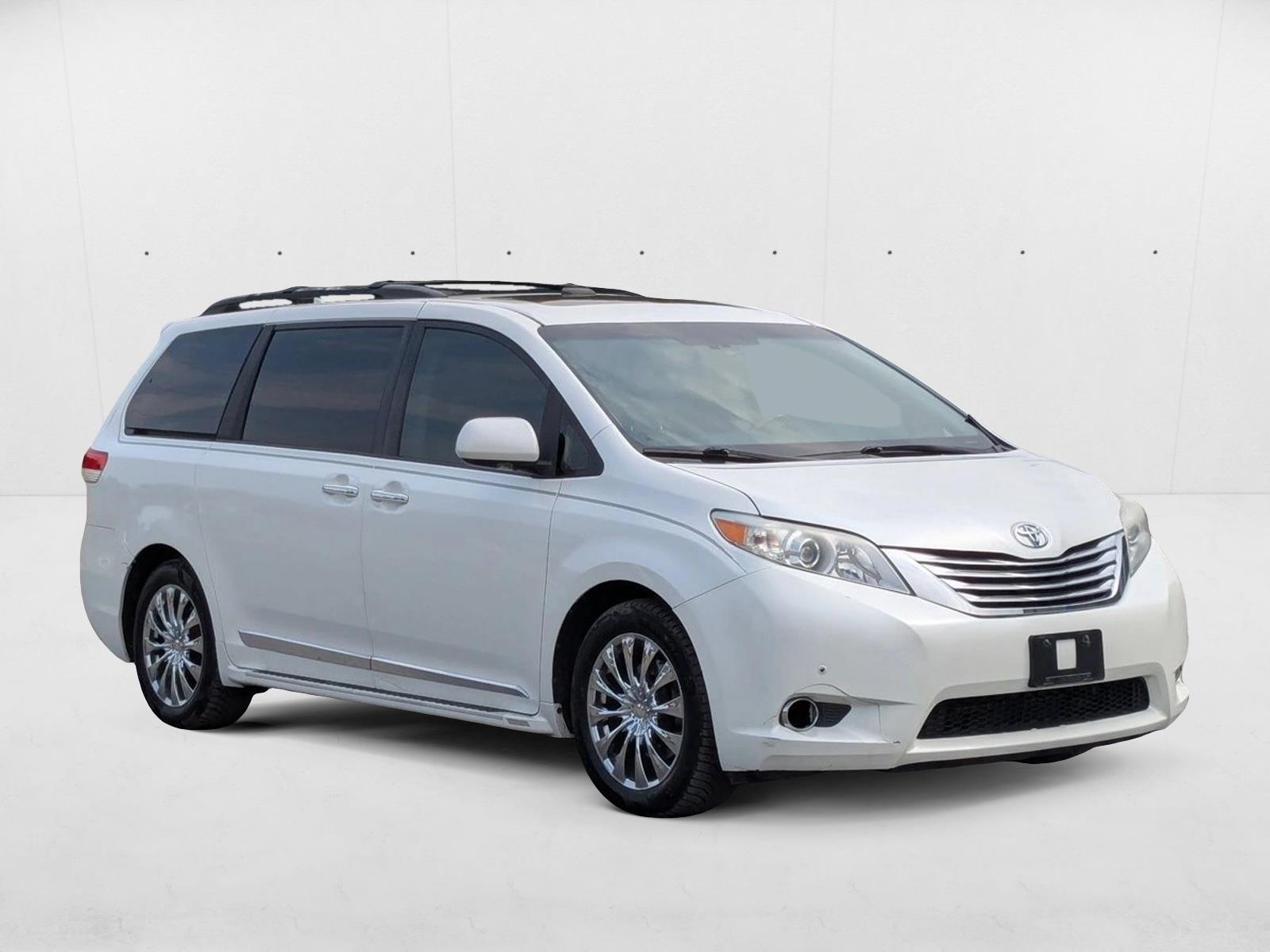 2011 Toyota Sienna Limited photo 3