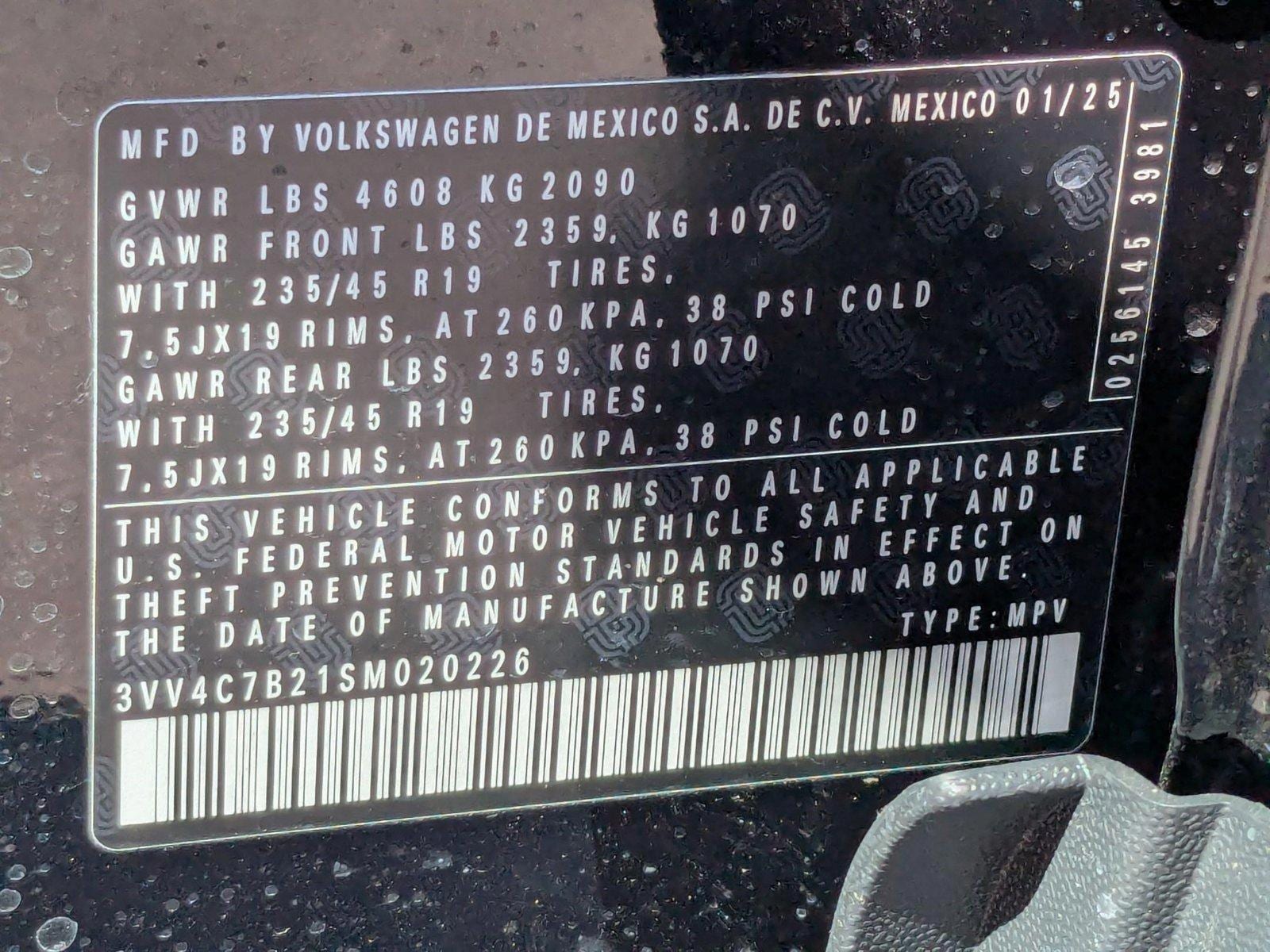 2025 Volkswagen Taos SEL - Photo 20
