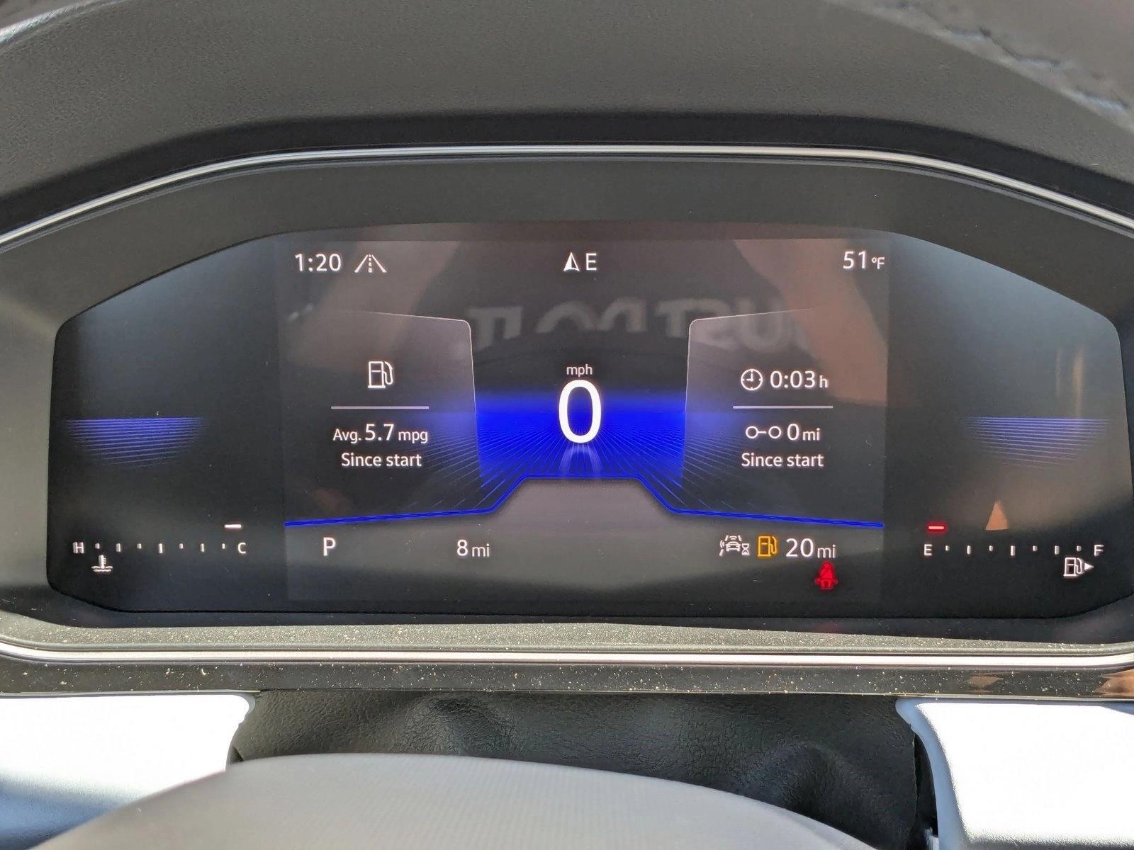 2025 Volkswagen Jetta SE - Photo 11