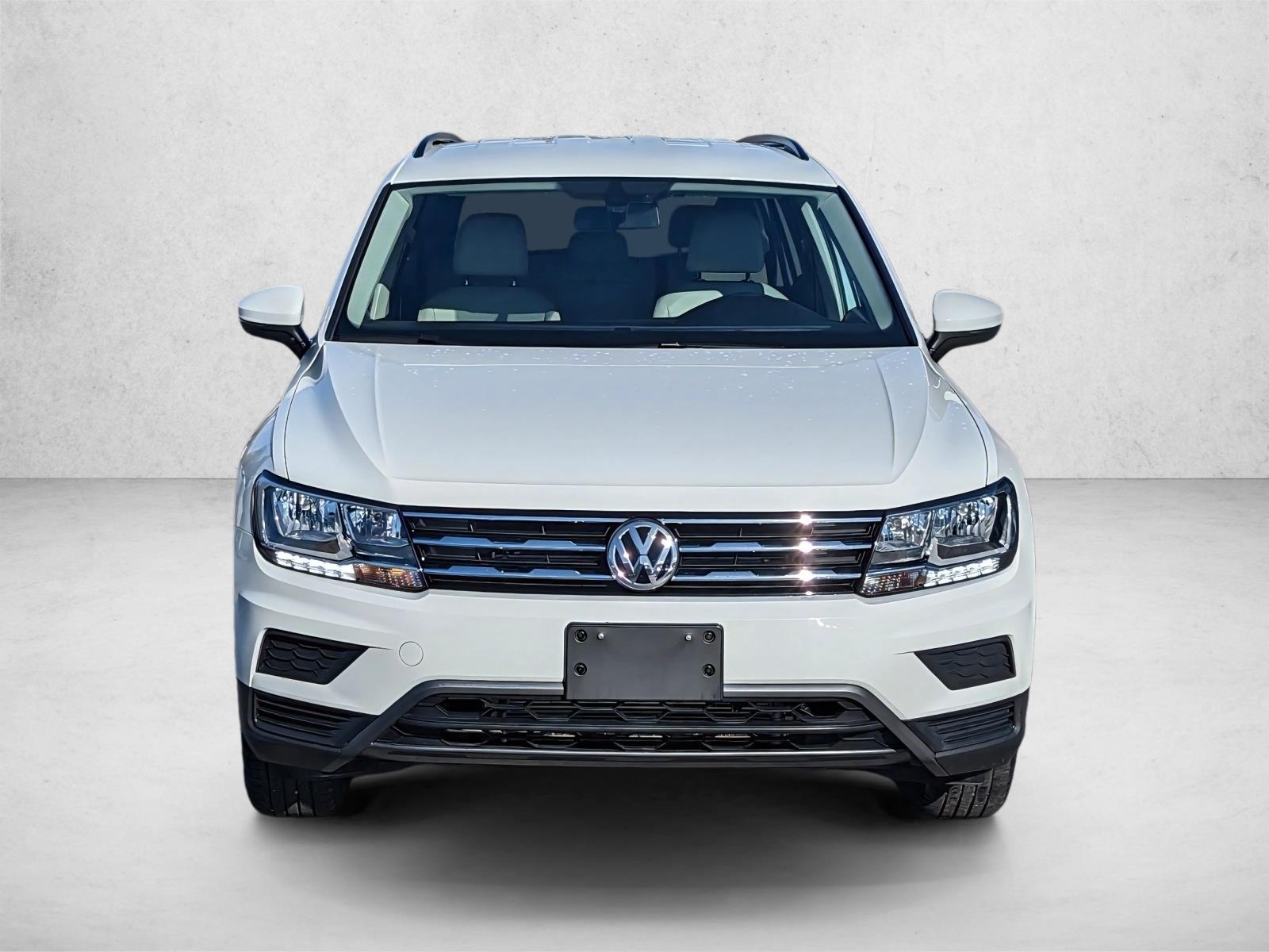 2020 Volkswagen Tiguan SE photo 2
