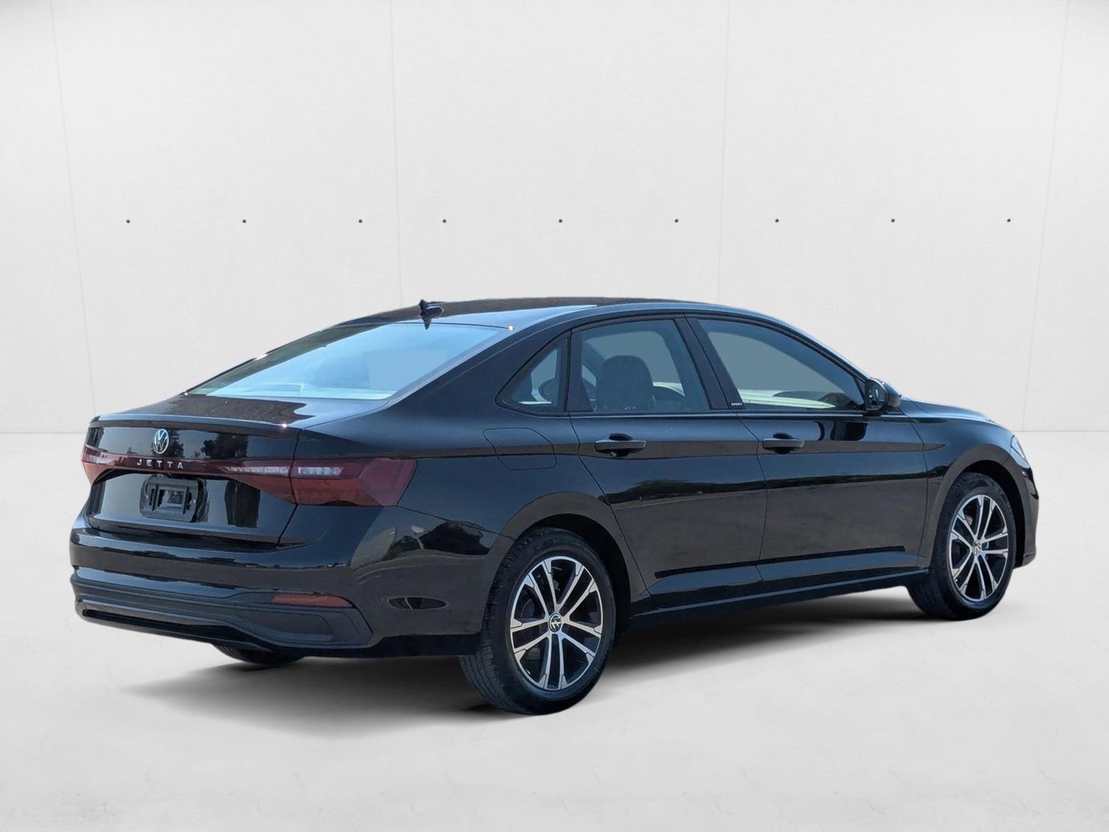 2025 Volkswagen Jetta 1.5T Sport photo 2