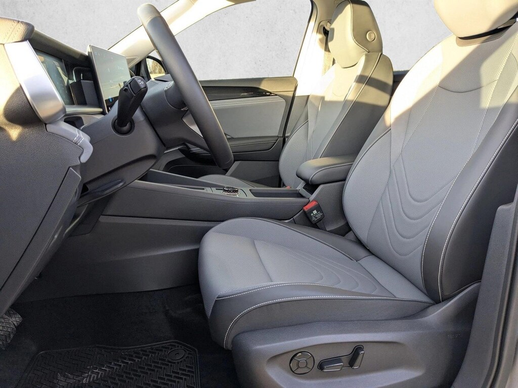 New 2026 Volkswagen Tiguan 2.0T SE SUV