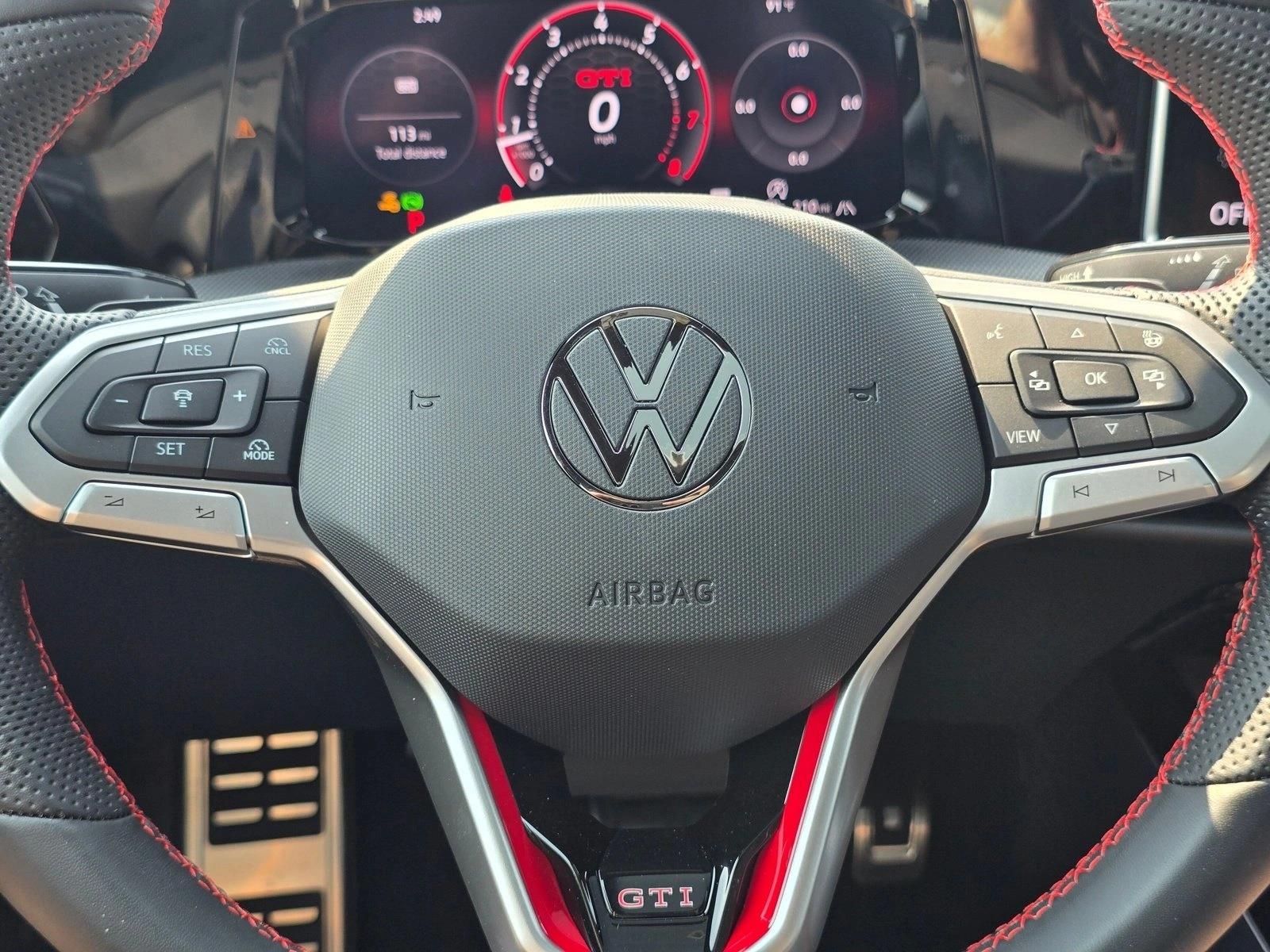 2025 Volkswagen Golf GTI SE - Photo 26