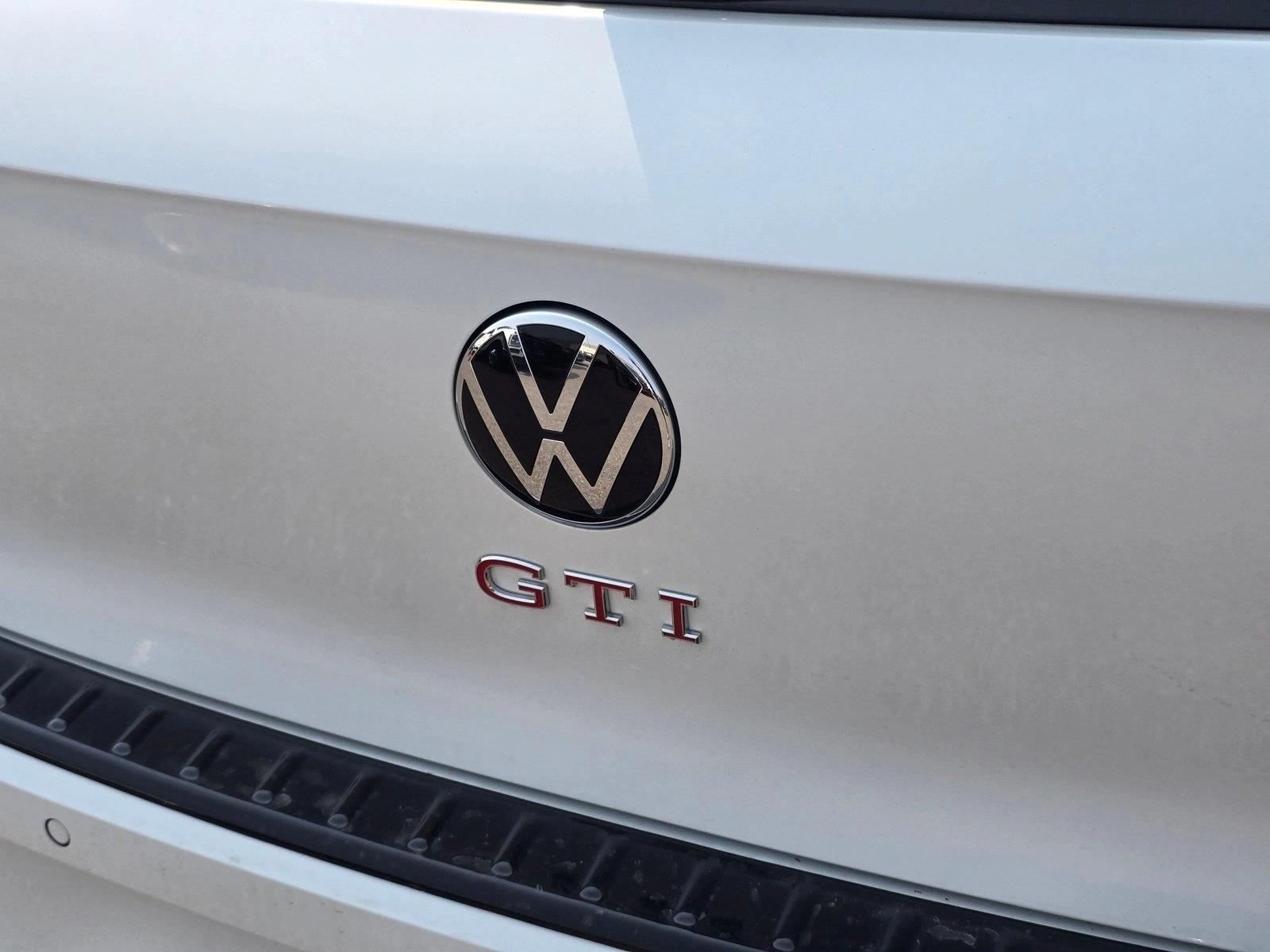 2025 Volkswagen Golf GTI SE - Photo 14