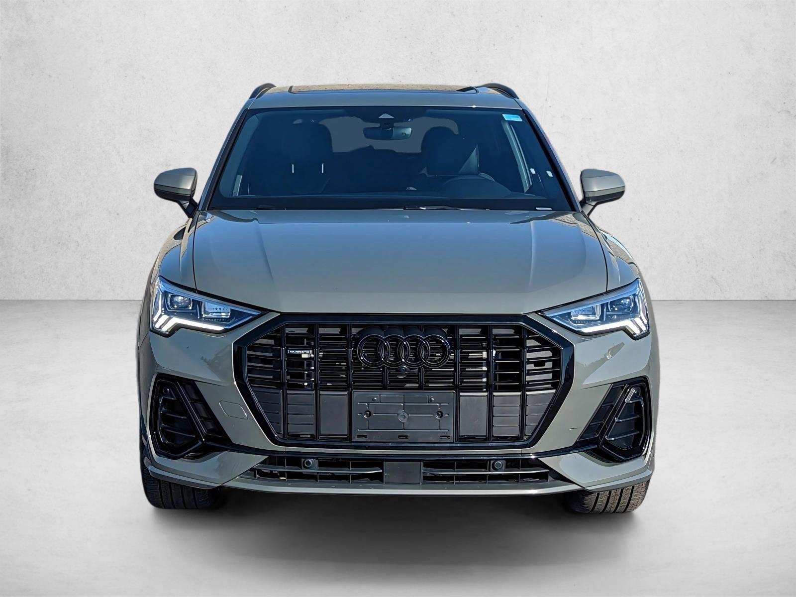 2022 Audi Q3 45 TFSI S line Premium photo 2