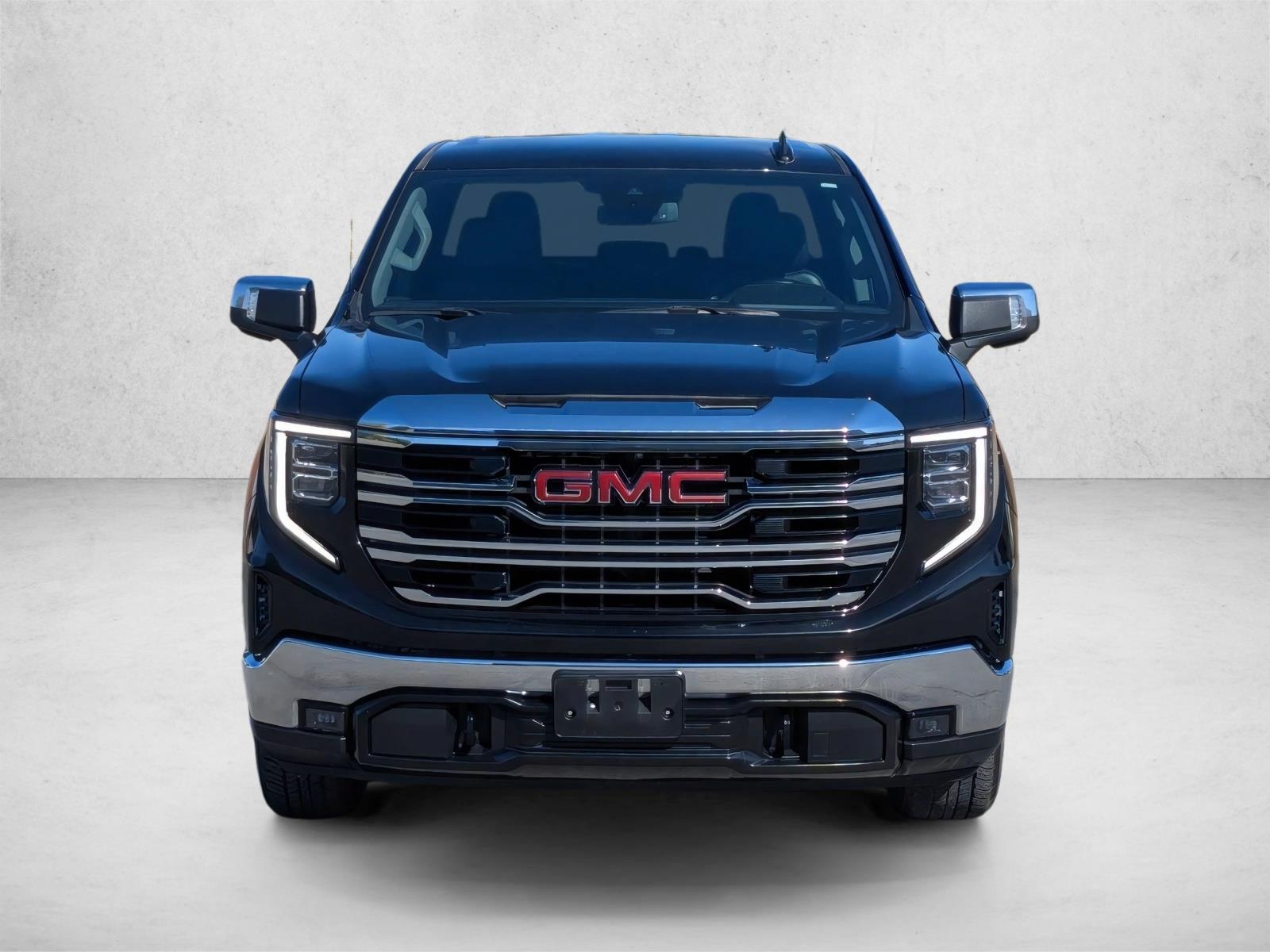 2024 Gmc Sierra 1500 SLT photo 2