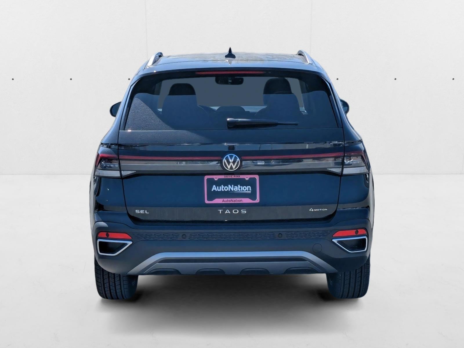2025 Volkswagen Taos SEL - Photo 8
