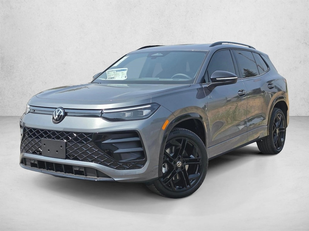 New 2026 Volkswagen Tiguan SE R-Line Black SUV