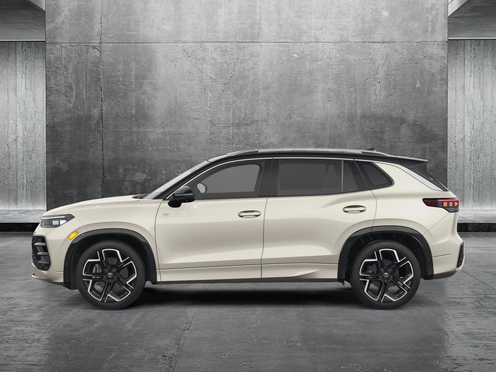 2025 Volkswagen Tiguan SE R-Line Black photo 2