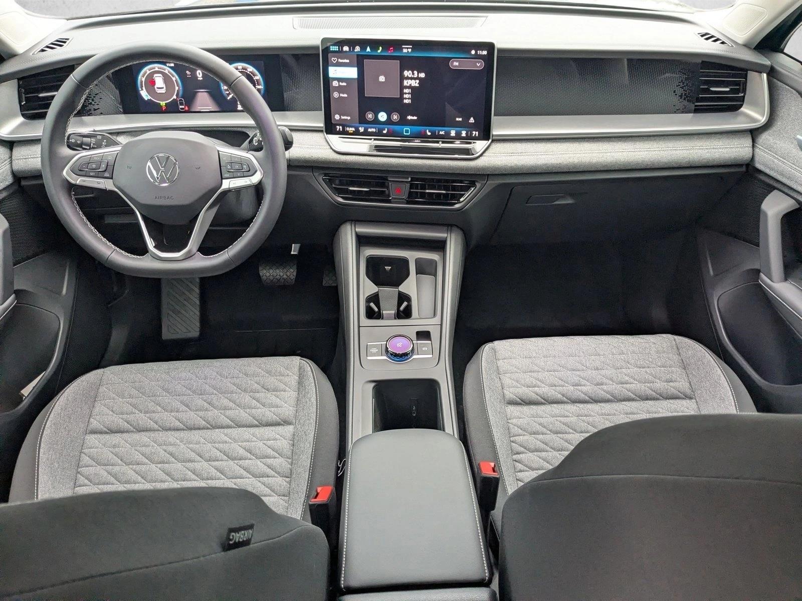 2025 Volkswagen Tiguan S - Photo 14