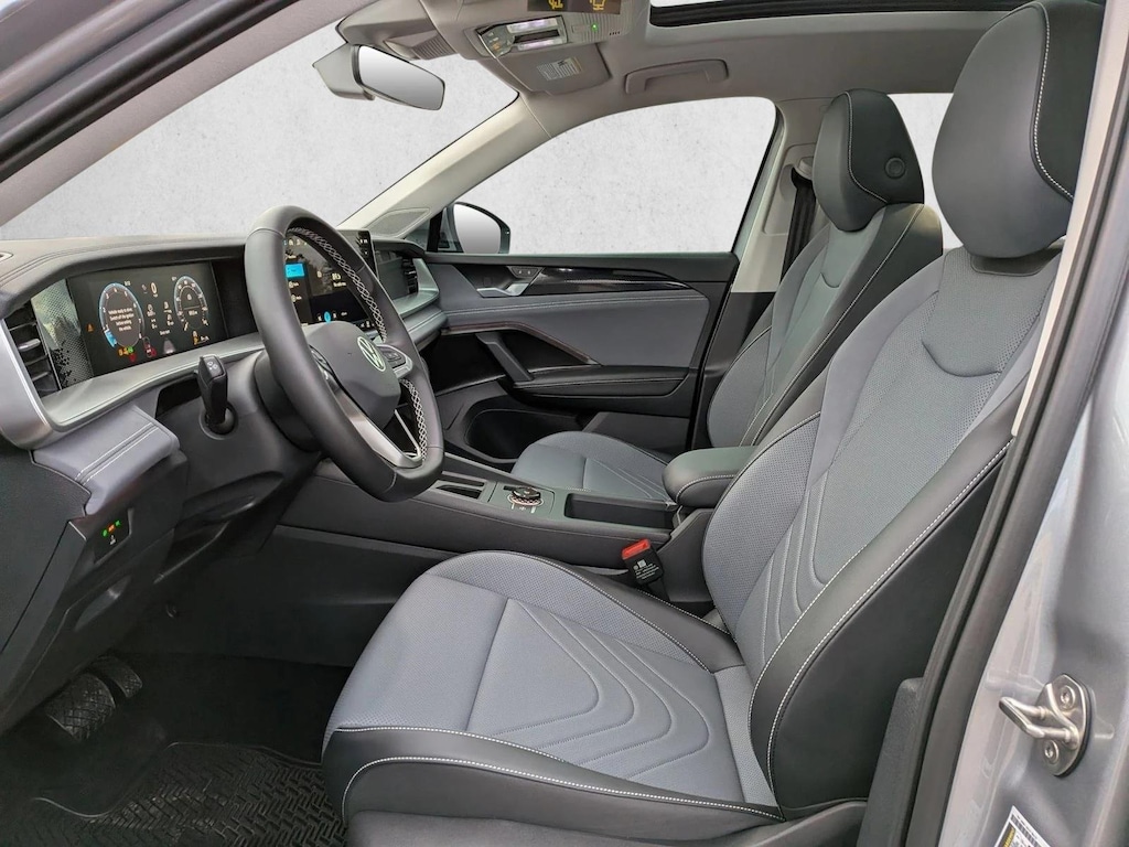 New 2026 Volkswagen Tiguan 2.0T SE SUV