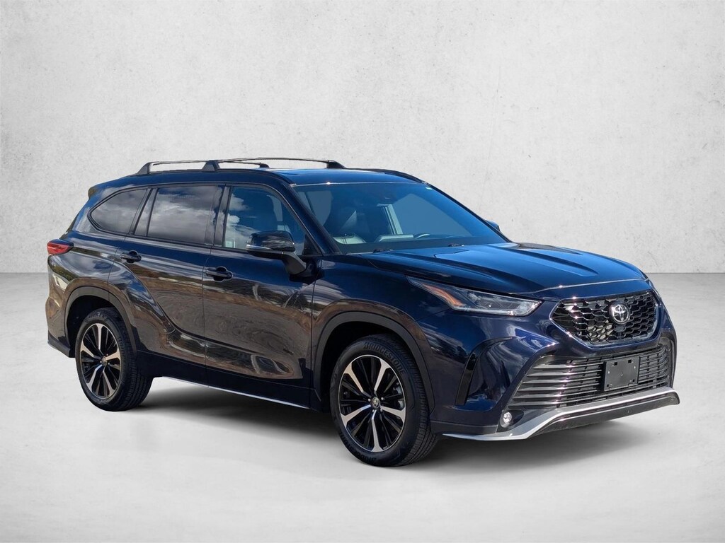 Used 2022 Toyota Highlander XSE SUV