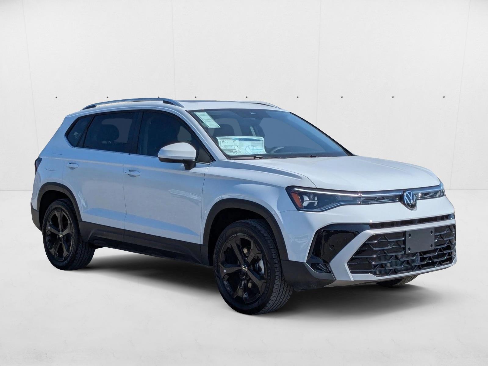 2025 Volkswagen Taos SEL - Photo 6