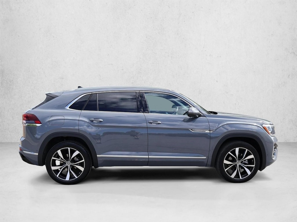 Used 2024 Volkswagen Atlas Cross Sport 2.0T SEL Premium R-Line SUV