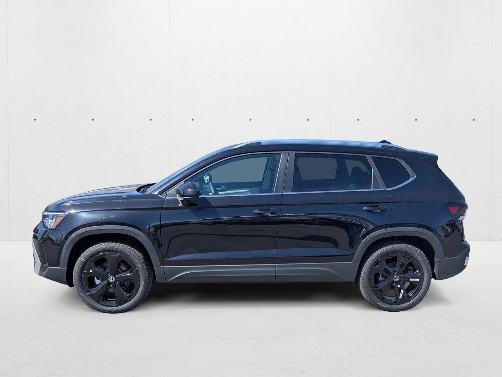 2025 Volkswagen Taos SEL - Photo 10