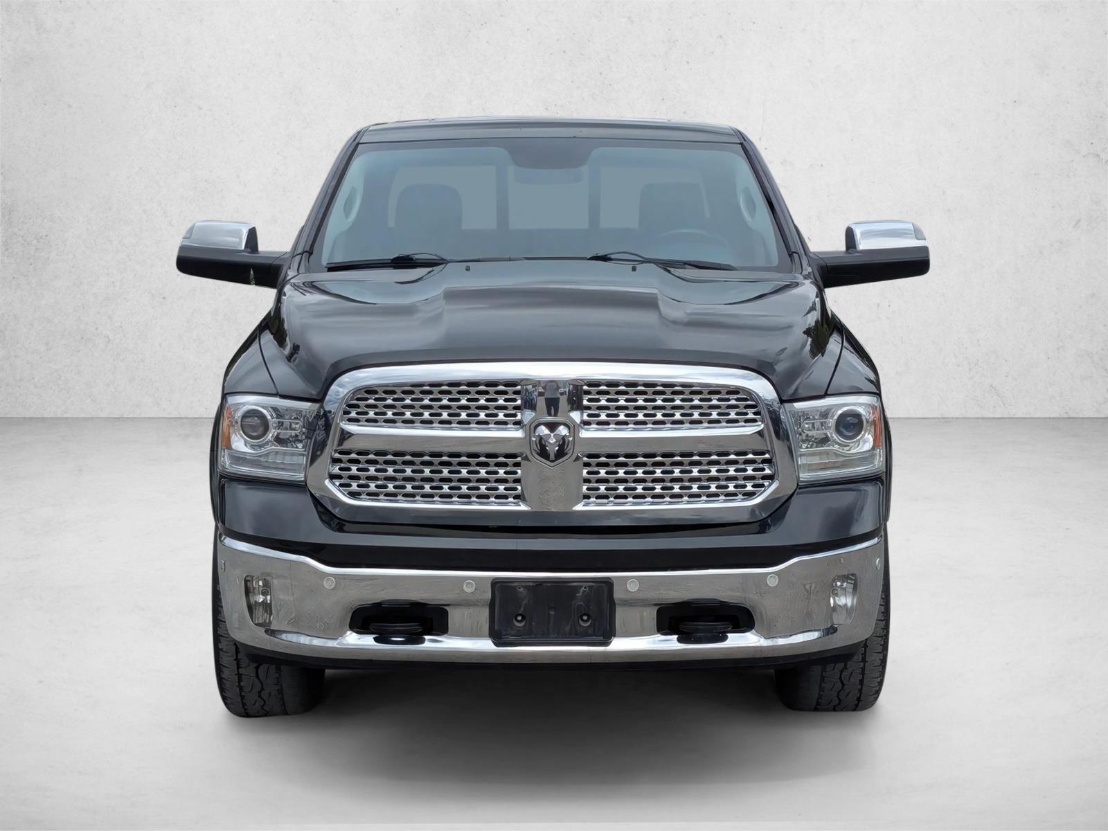 2015 Ram 1500 Laramie photo 2