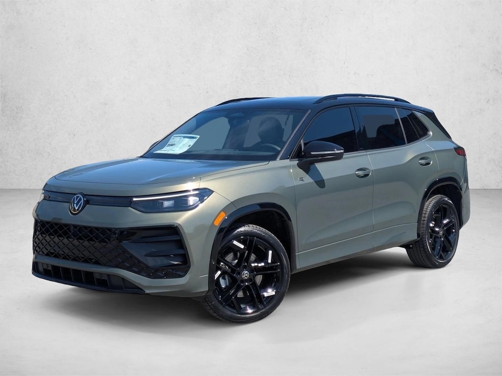 New 2026 Volkswagen Tiguan 2.0T SE R-Line Black SUV