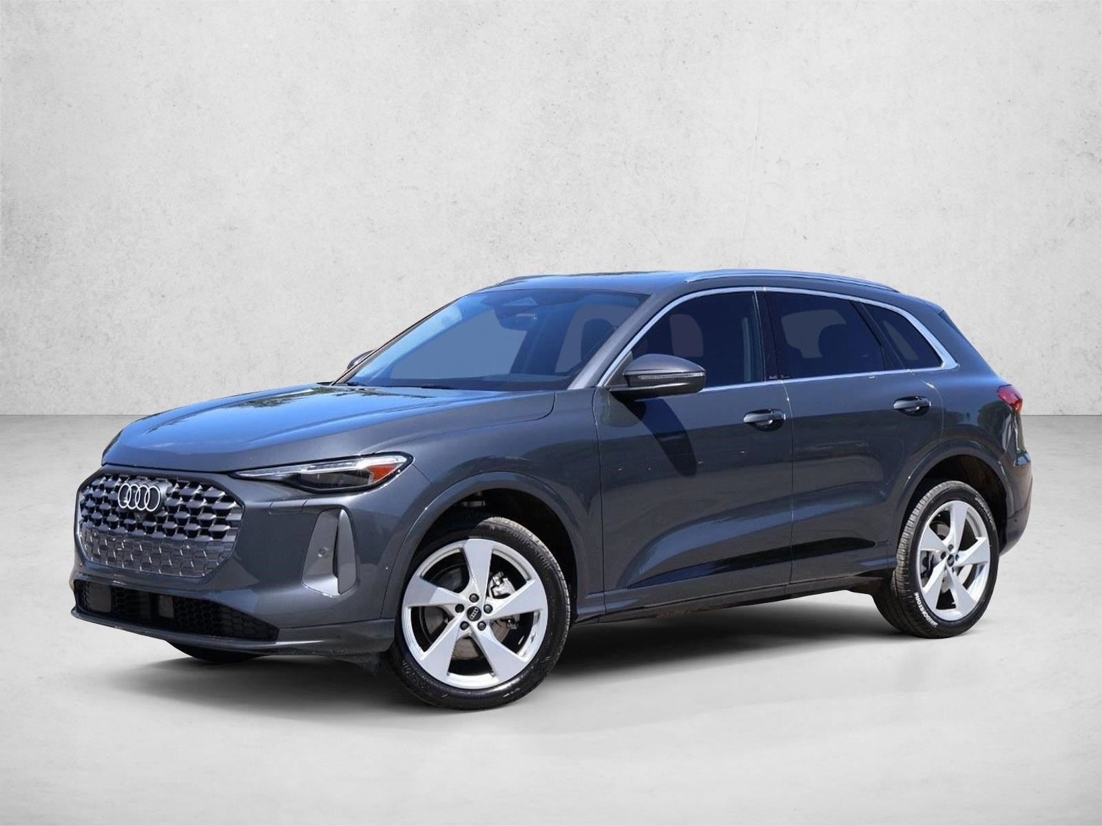 2025 Audi Q5 40 Premium Plus's photo