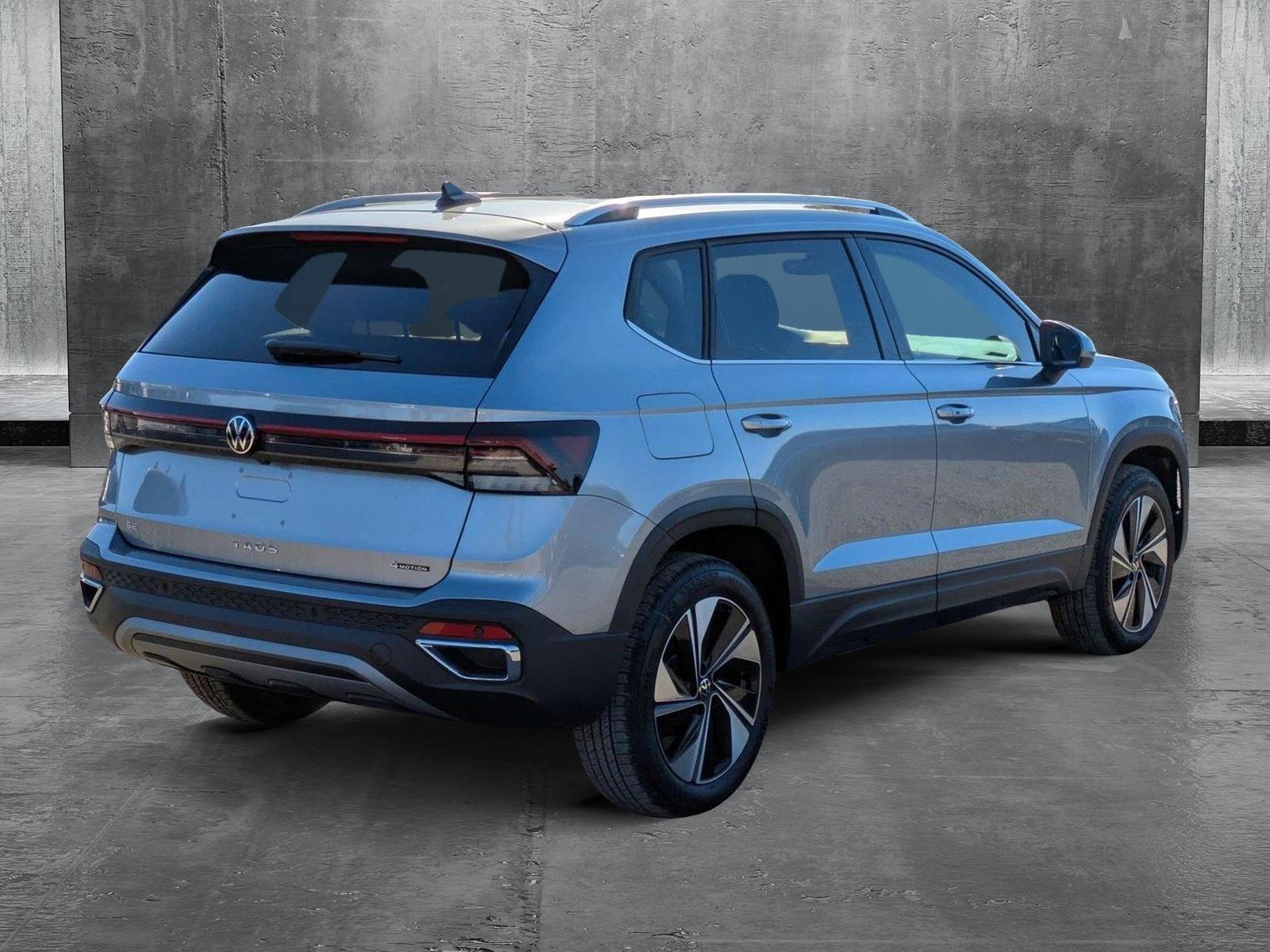 2025 Volkswagen Taos SE photo 2