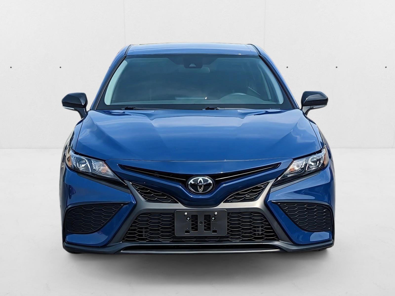 2023 Toyota Camry SE photo 2