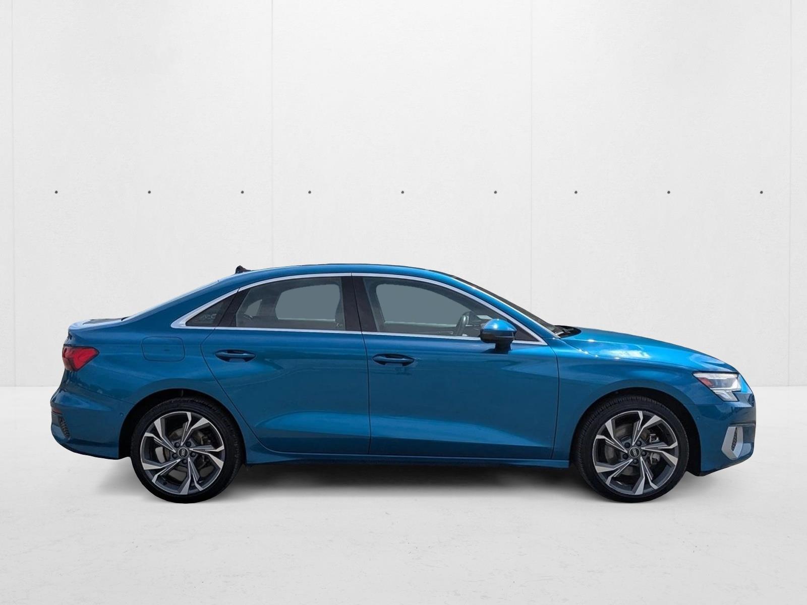 2022 Audi A3 40 Premium Quattro photo 4