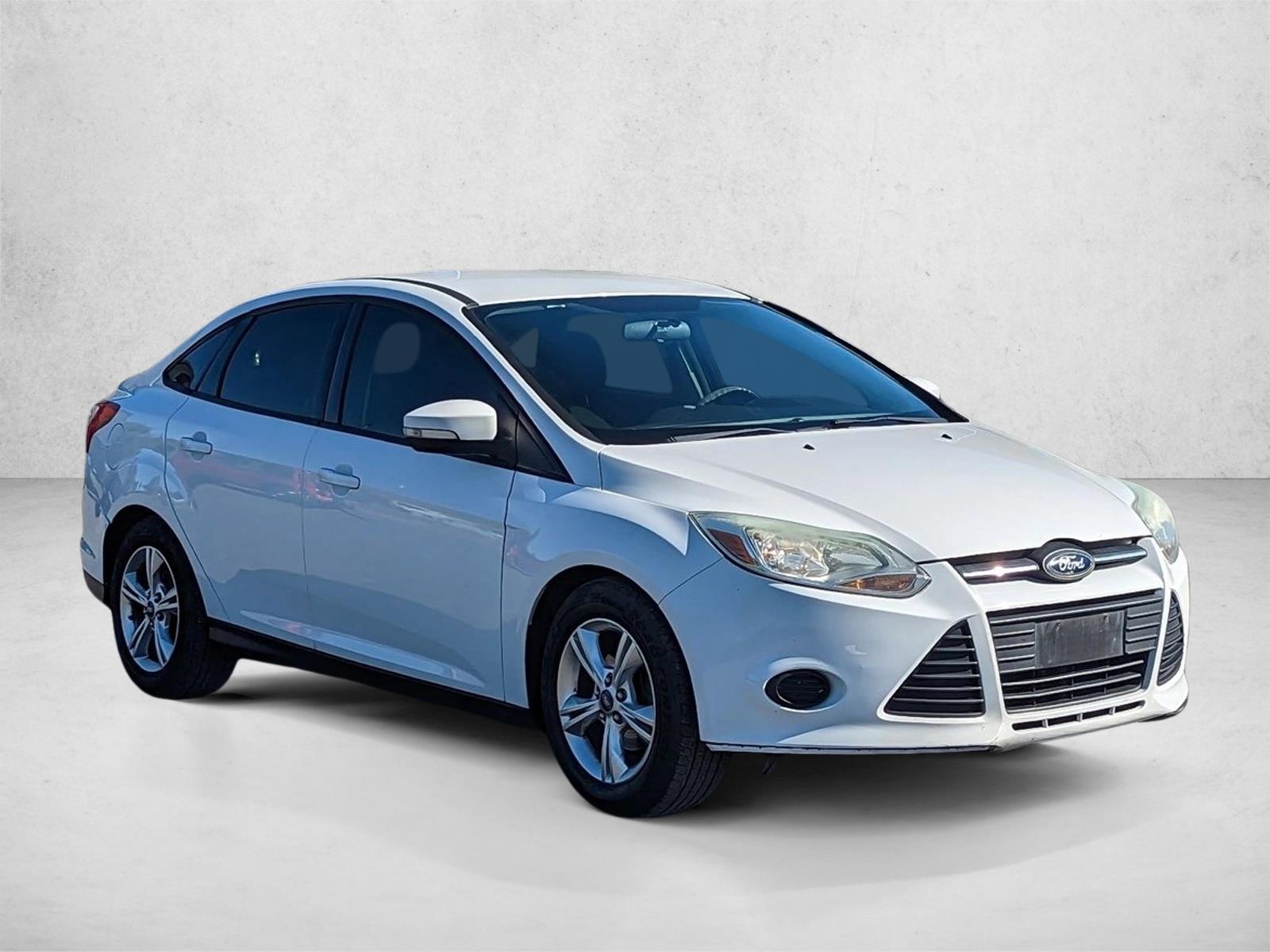 2013 Ford Focus SE photo 3