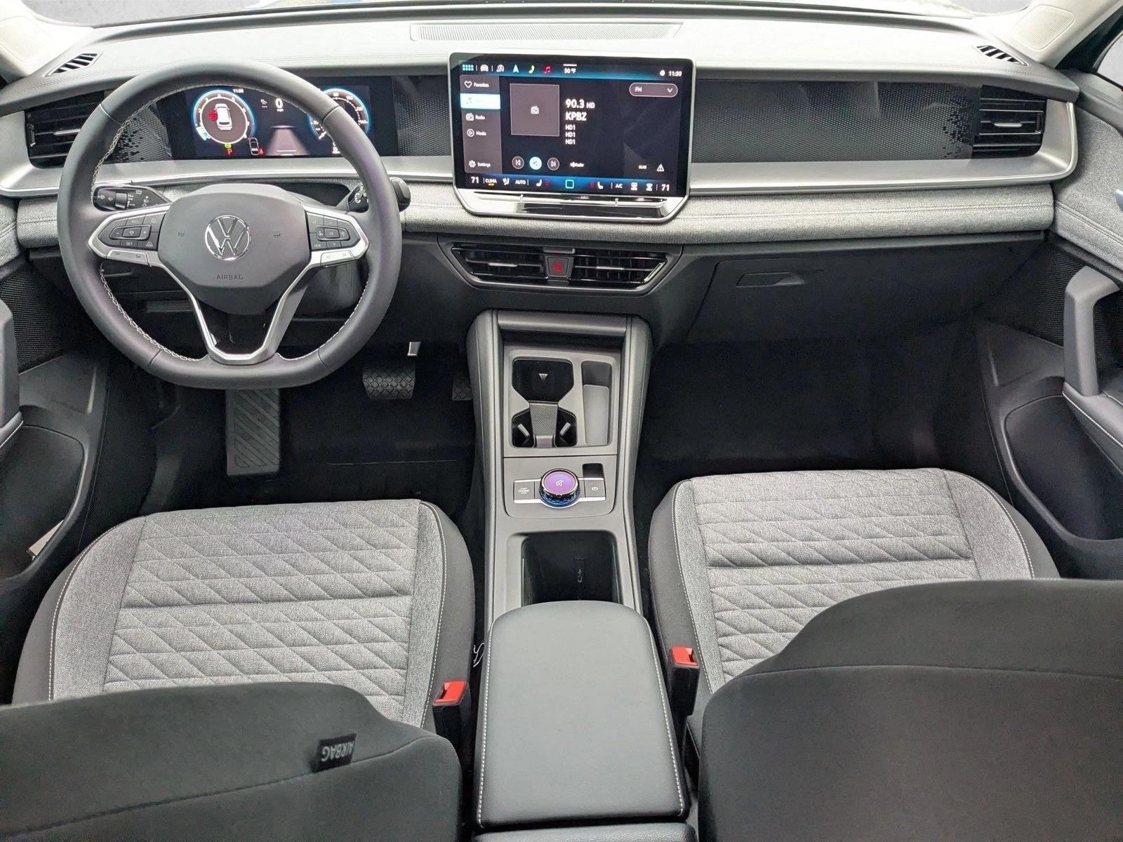 2025 Volkswagen Tiguan S - Photo 14