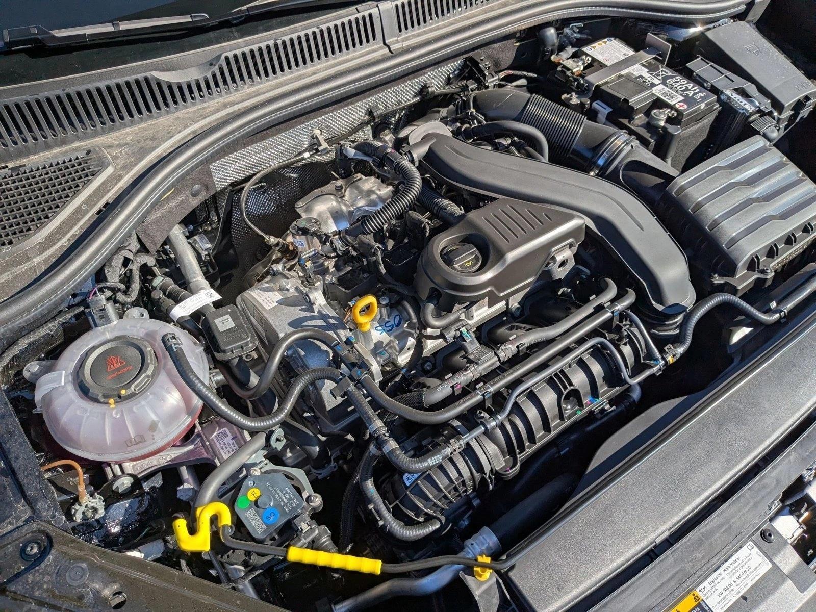 2025 Volkswagen Jetta SE - Photo 17