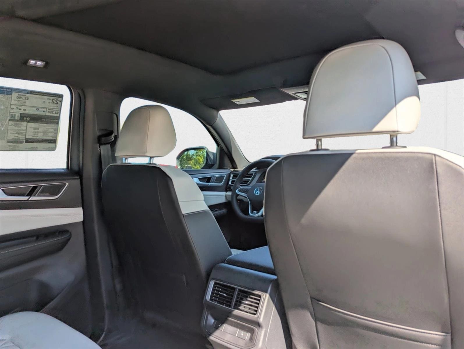 2026 Volkswagen Atlas Cross Sport SEL Premium R-LINE - Photo 29