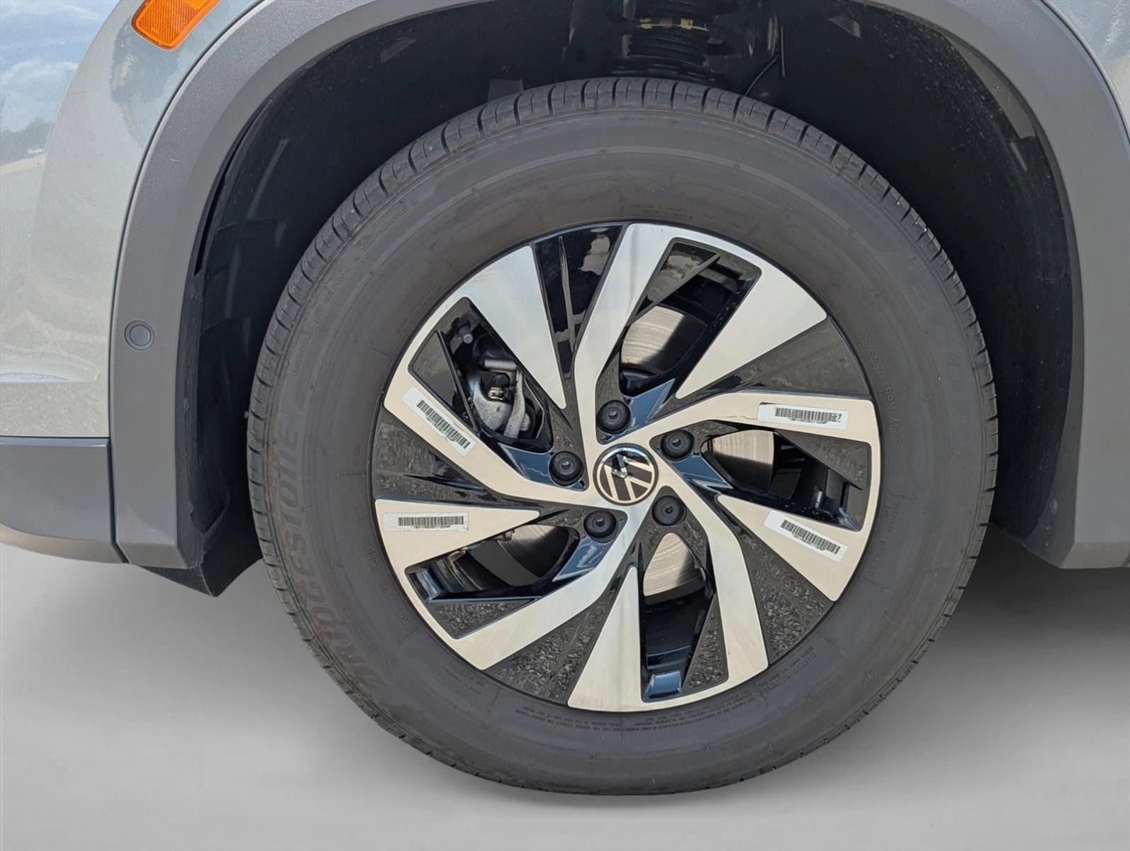 2025 Volkswagen Tiguan S - Photo 9