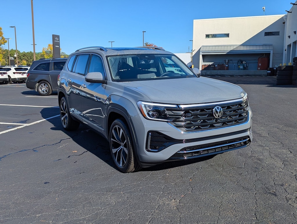 New 2026 Volkswagen Atlas 2.0T SEL Premium R-Line SUV