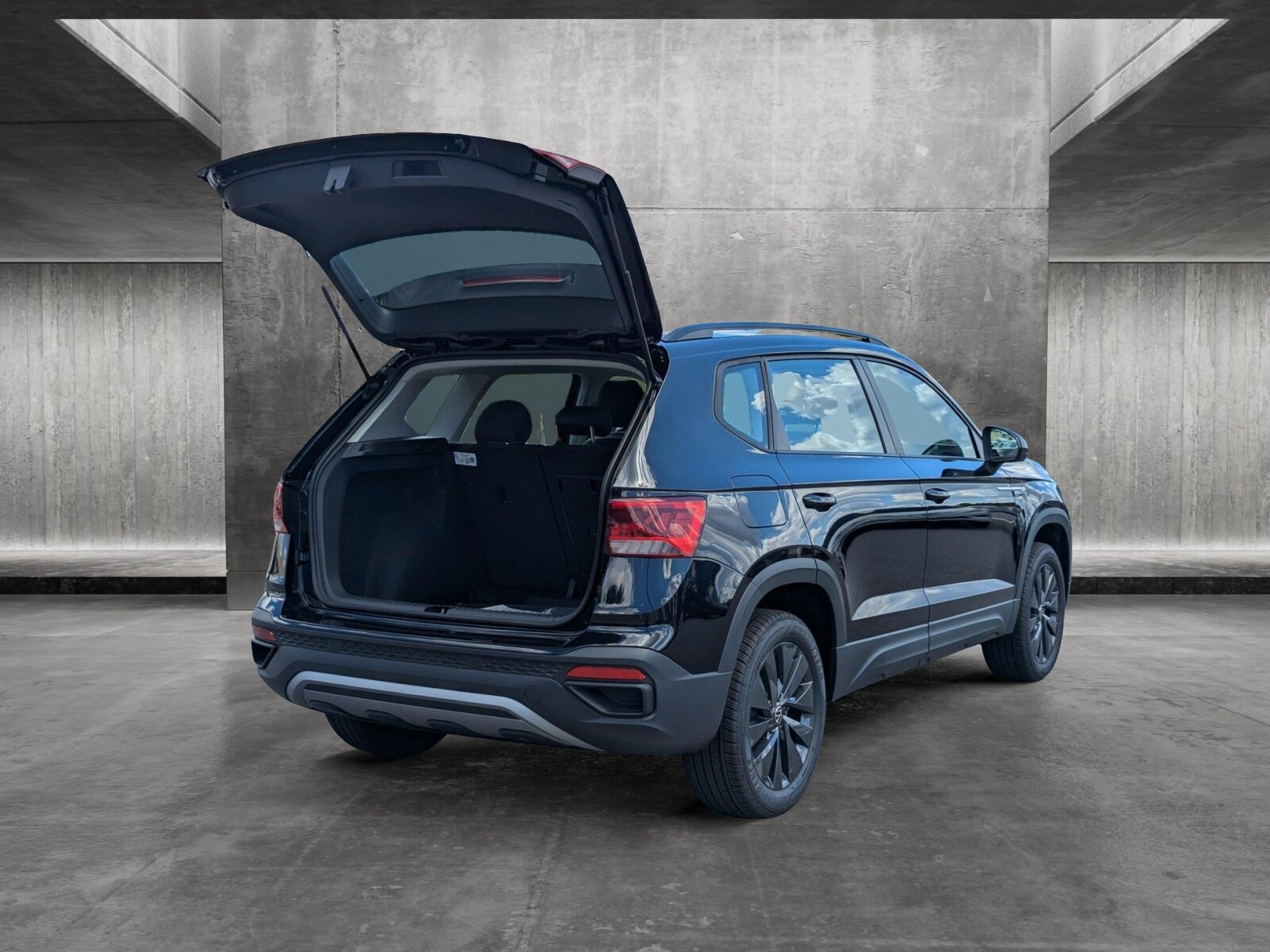 2024 Volkswagen Taos S photo 2