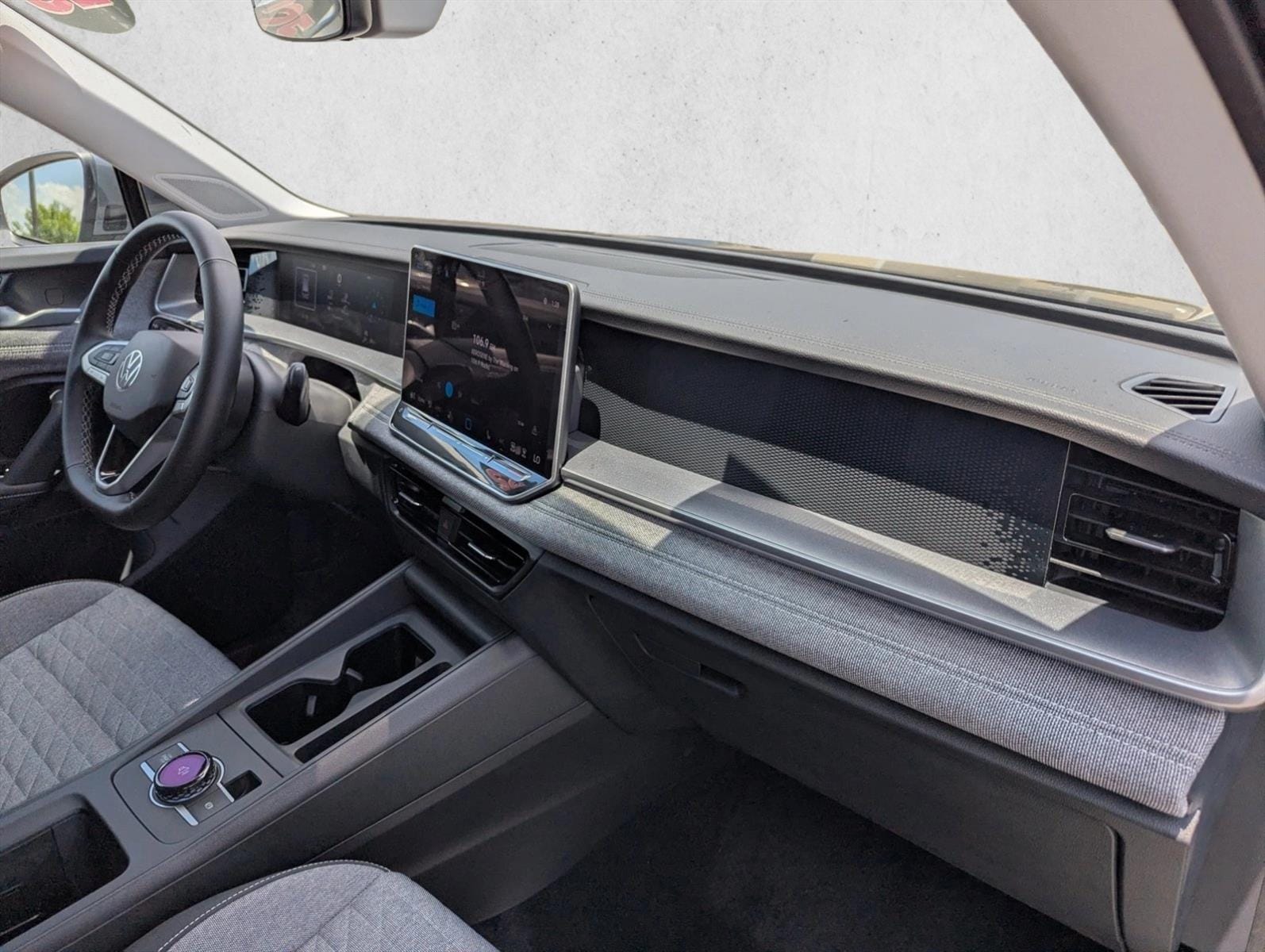 2025 Volkswagen Tiguan S - Photo 26