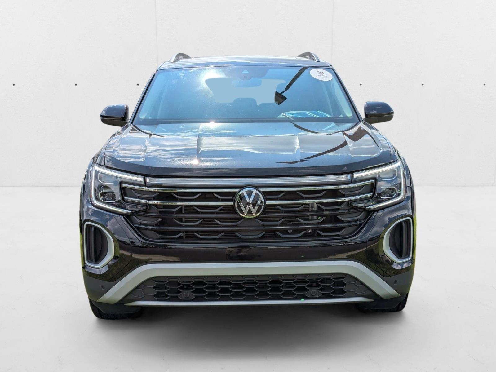 2024 Volkswagen Atlas Peak Edition SE Technology photo 2