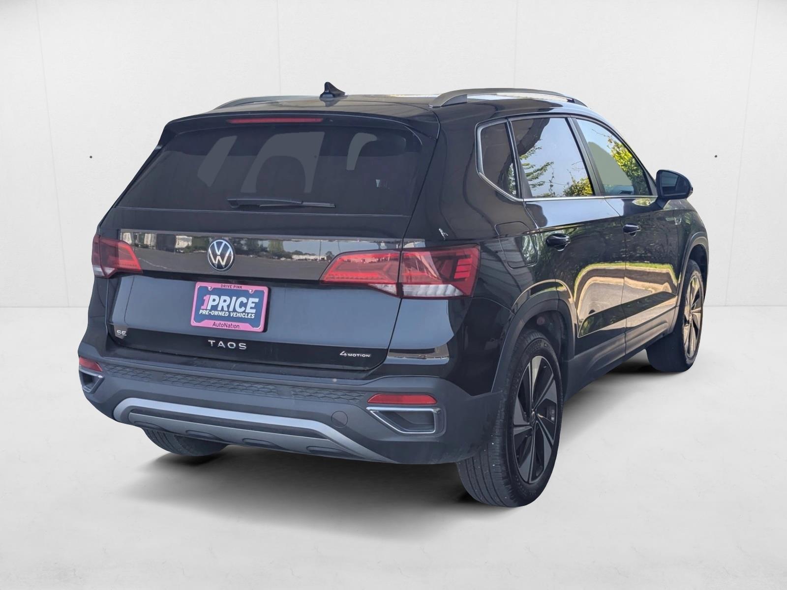 Image of Used 2024 Volkswagen Taos 1.5T SE