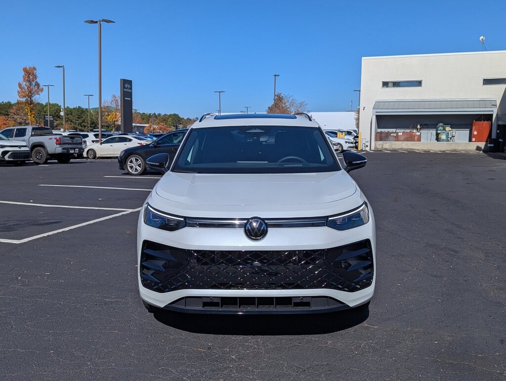 New 2026 Volkswagen Tiguan SE R-Line Black Sport Utility