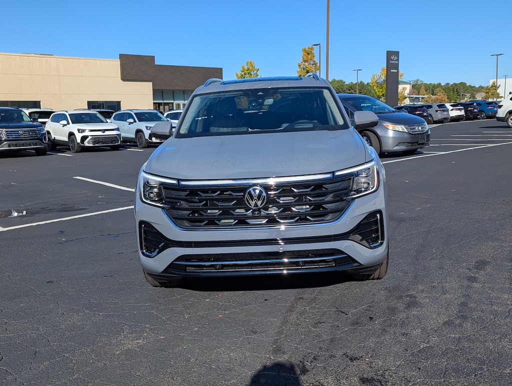 New 2026 Volkswagen Atlas 2.0T SEL Premium R-Line SUV
