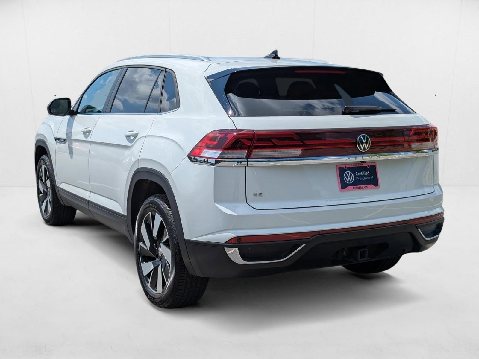 Image of Certified Pre Owned 2024 Volkswagen Atlas Cross Sport 2.0T SE w/Technology
