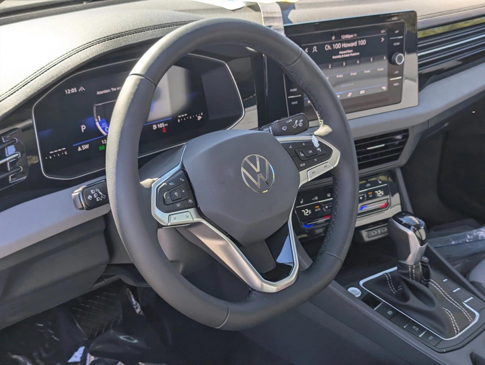 2025 Volkswagen Jetta 1.5T SE photo 3