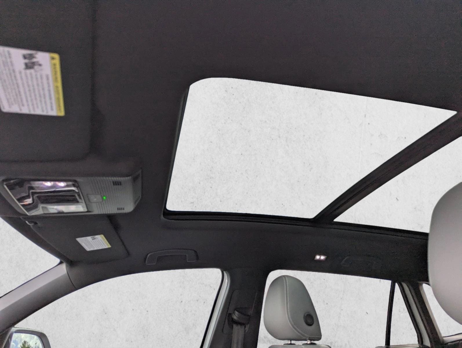 2026 Volkswagen Atlas Cross Sport SEL R-LINE - Photo 22