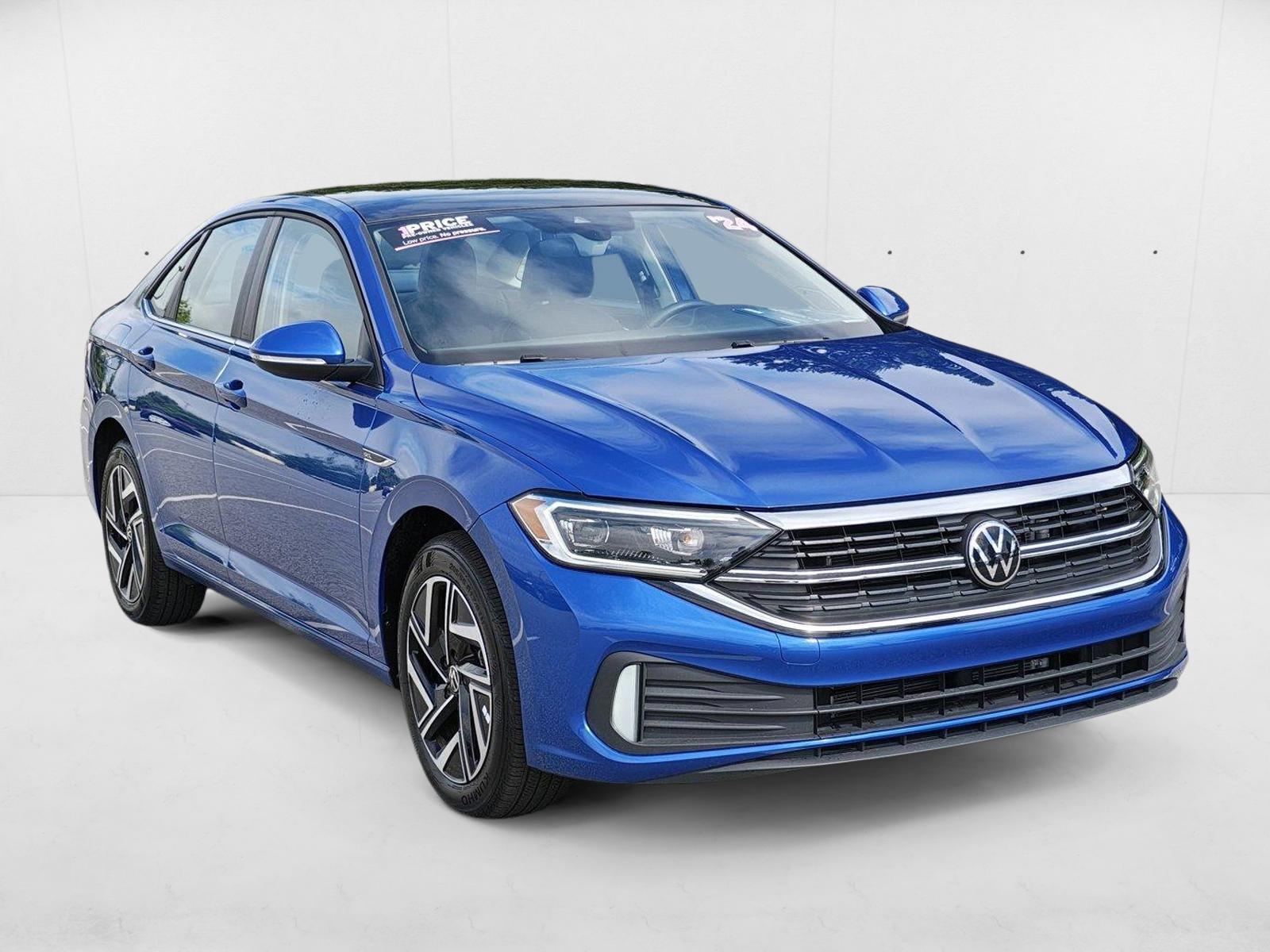 2024 Volkswagen Jetta 1.5T SEL photo 3