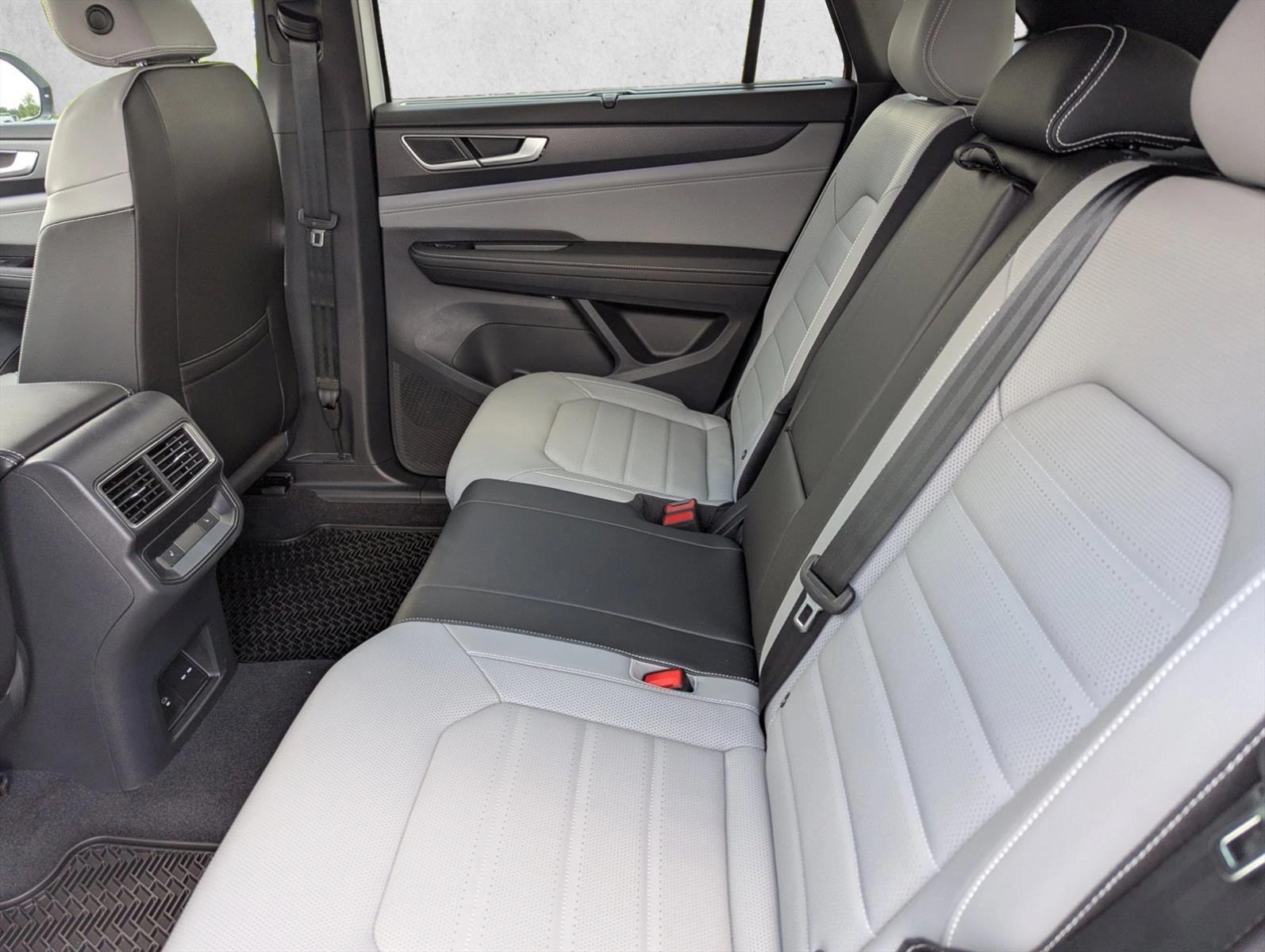 2026 Volkswagen Atlas Cross Sport SEL R-LINE - Photo 26