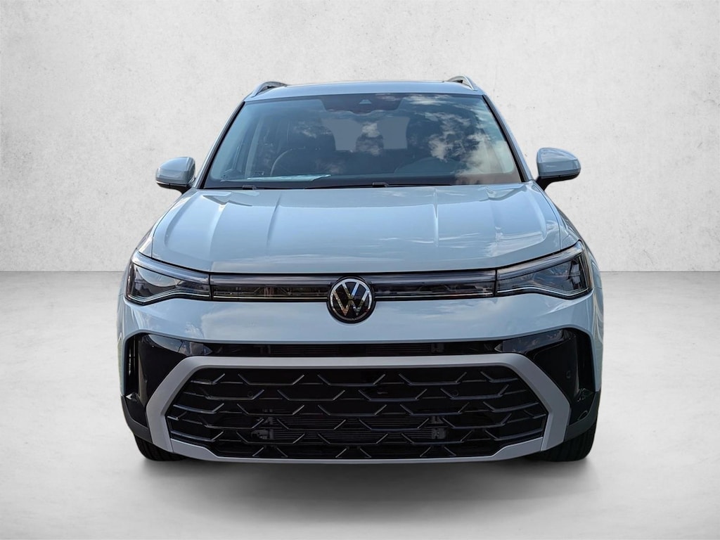 New 2025 Volkswagen Taos 1.5T SEL SUV