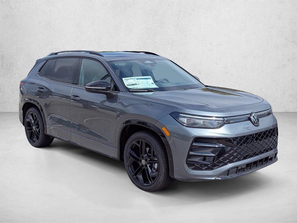 New 2026 Volkswagen Tiguan 2.0T SE R-Line Black SUV