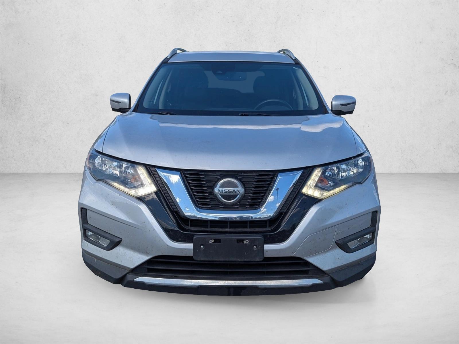 2020 Nissan Rogue SL photo 2