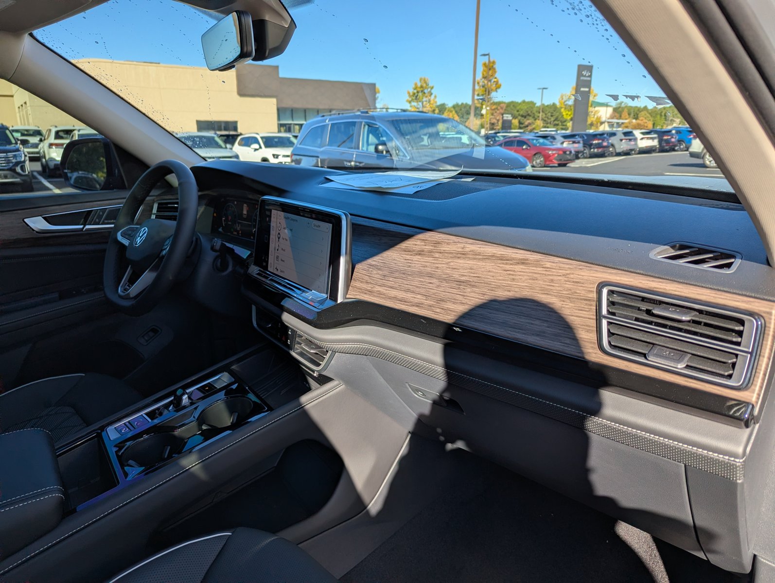 2026 Volkswagen Atlas SEL Premium R-Line - Photo 30