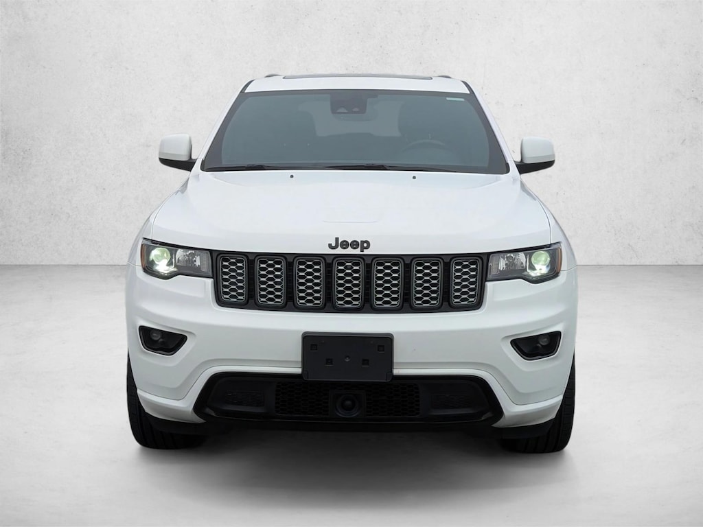 Used 2020 Jeep Grand Cherokee Laredo SUV