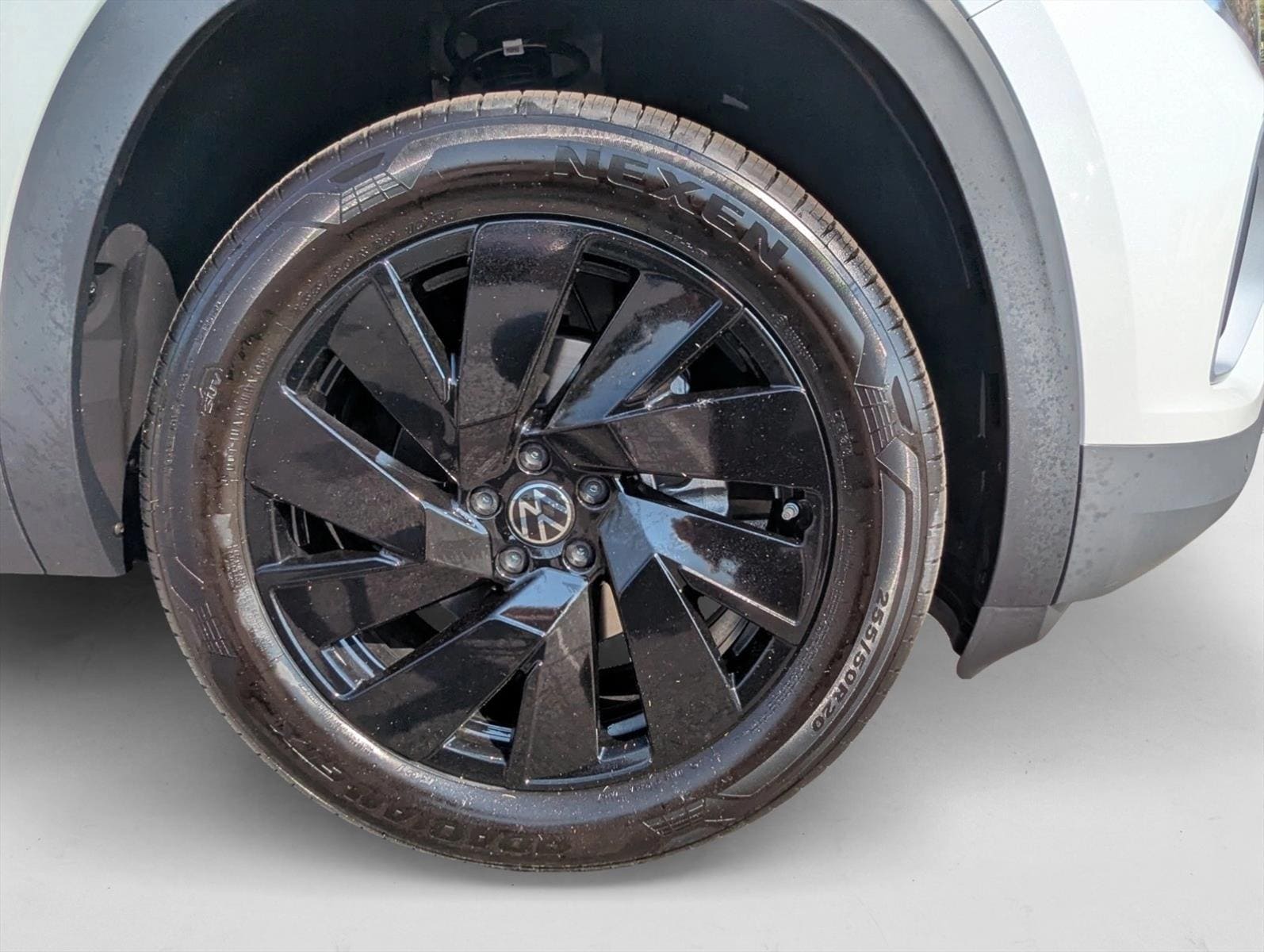 2026 Volkswagen Atlas SE w/Tech - Photo 9