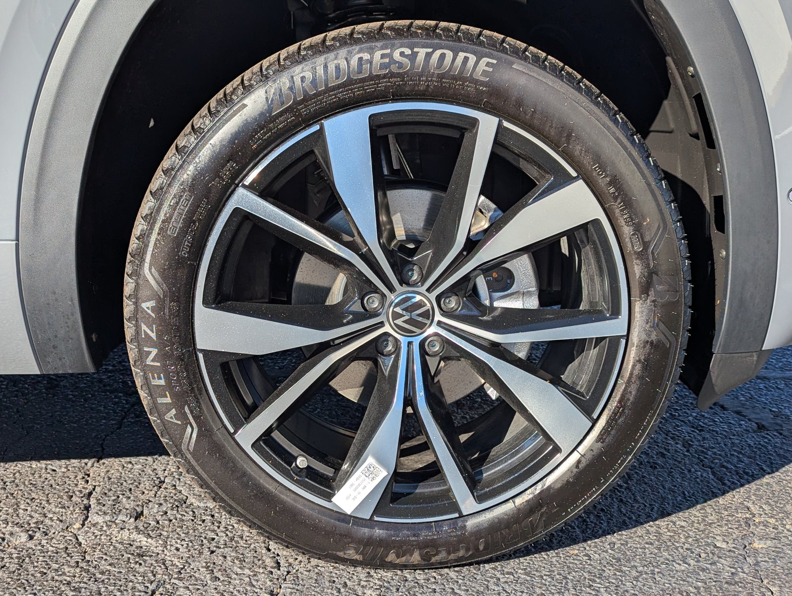 2026 Volkswagen Atlas SEL Premium R-Line - Photo 9